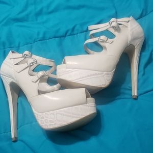 Cream Izabella Rue Shoes